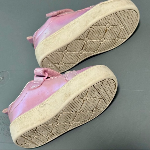 Carter's Shimmering Pink Kids Shoes, Girls Size 5 - Picture 2 of 3